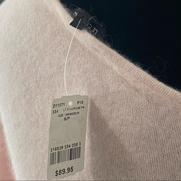 SOLD | NWT Le Chateau Angora Rabbit Pink Sweater - Picture 10 of 13